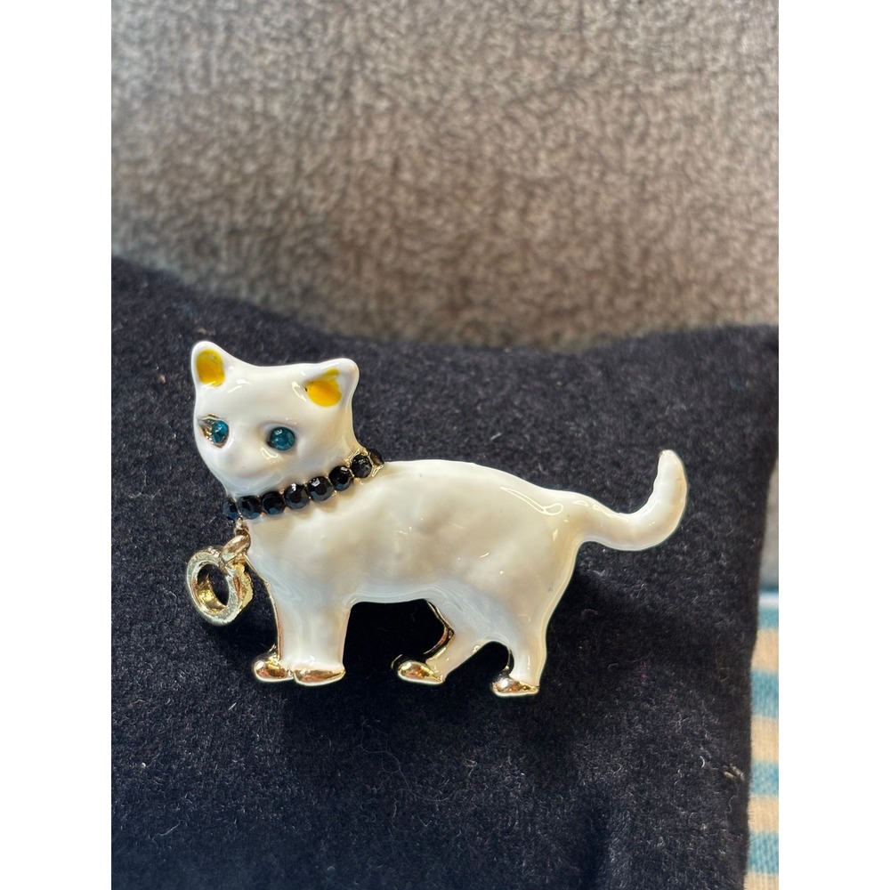 #37. White Enamel Cat Brooch